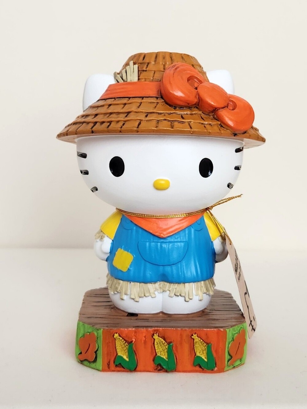 2026 Hello Kitty Halloween Collectible Scarecrow Figurine - Fall Autumn